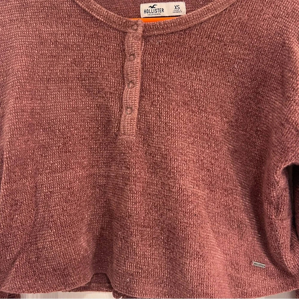 Hollister burgundy cropped